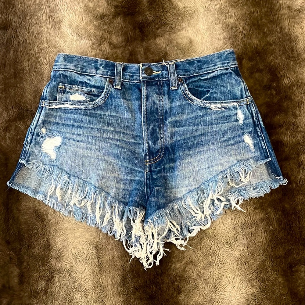 Abercrombie shorts sz 2/26 EUC